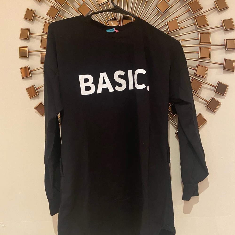Comfortable black sweatshirt